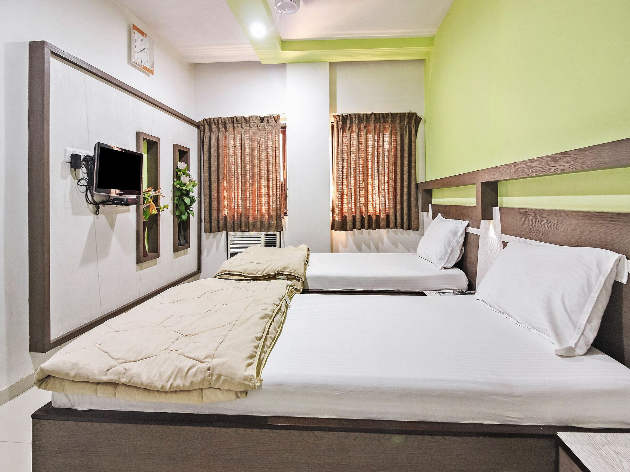 Hotel Merit Surat Royal Gold 17