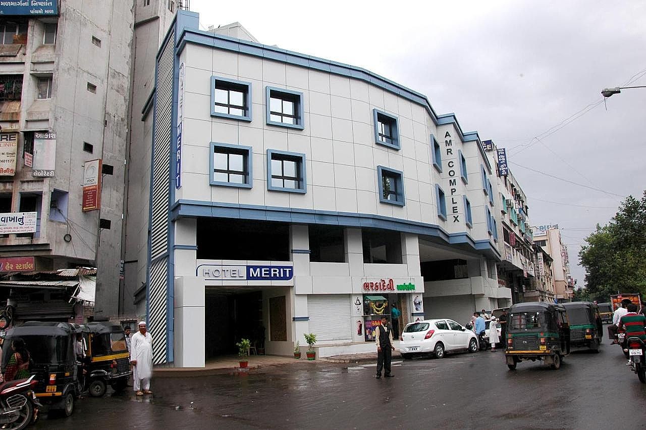 undefined Hotel Merit Surat 8