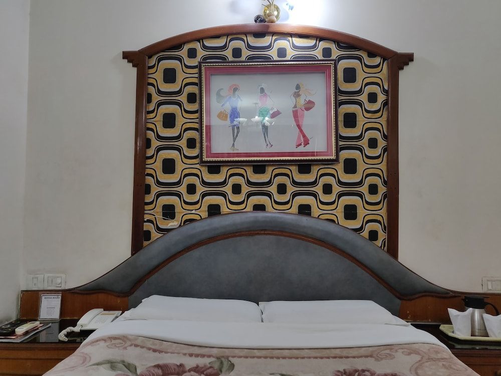 Hotel Jammu Premier Superior Double Room 4