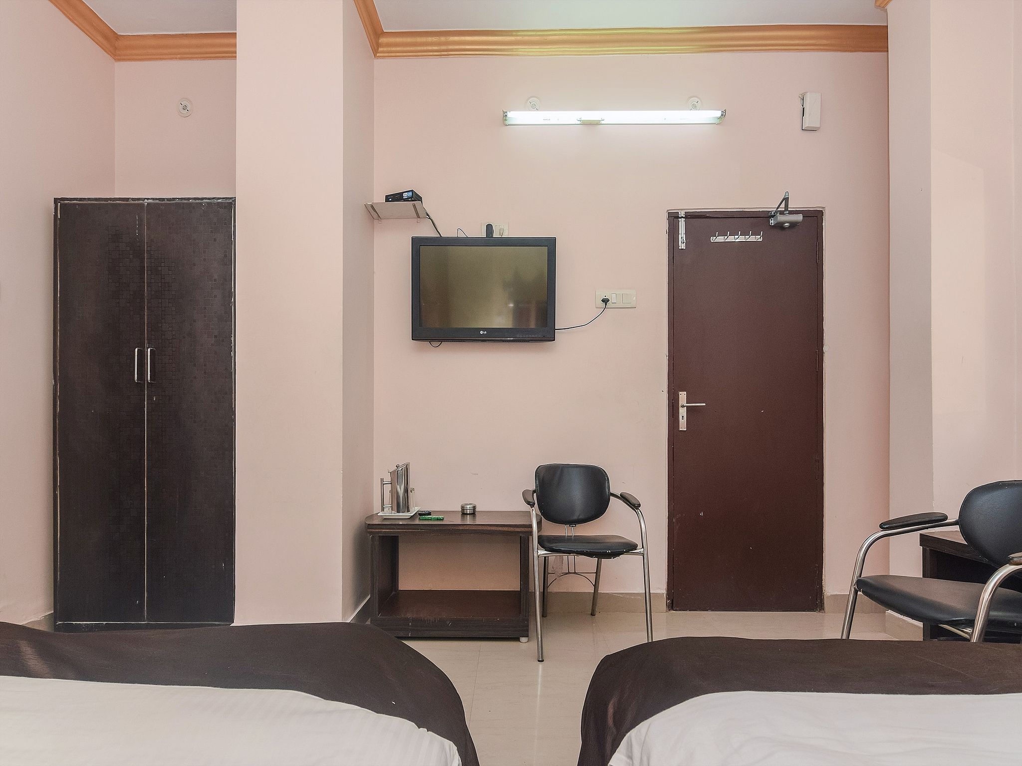 Deluxe Four Bedded Room