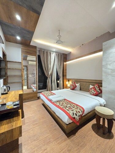 Rashmi Guest House (A Place On River) Premium Deluxe Room 7