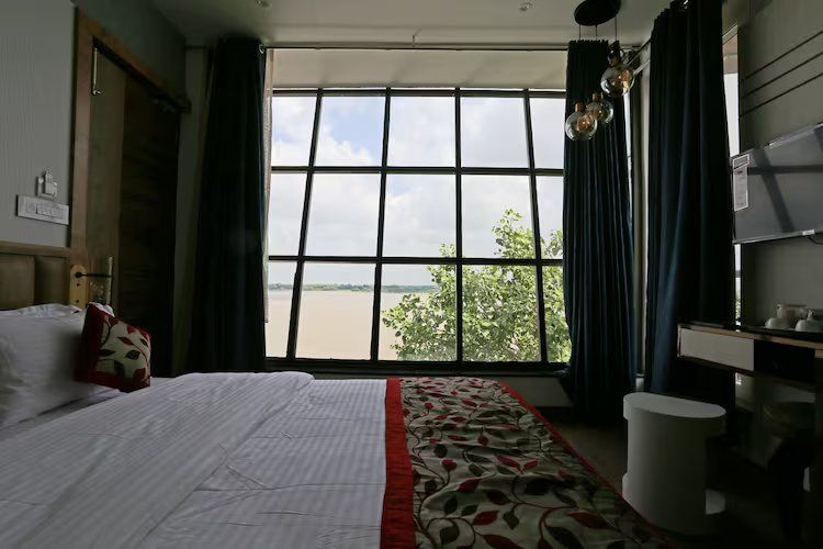 Rashmi Guest House (A Place On River) Premium Deluxe Room 21