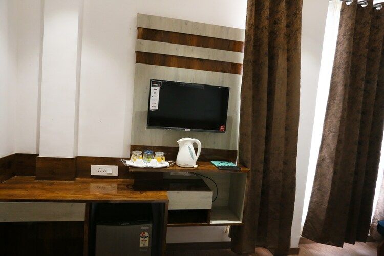 Rashmi Guest House (A Place On River) Premium Deluxe Room 20