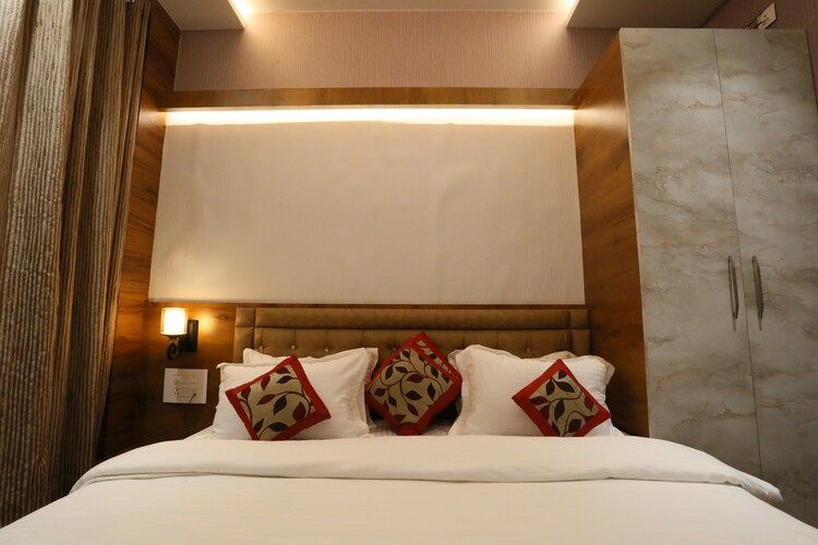 Rashmi Guest House (A Place On River) Premium Deluxe Room 5