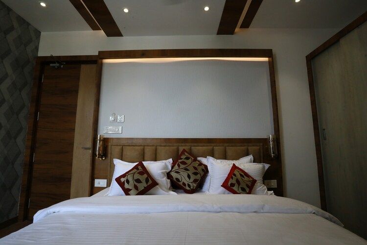 Rashmi Guest House (A Place On River) Premium Deluxe Room 10