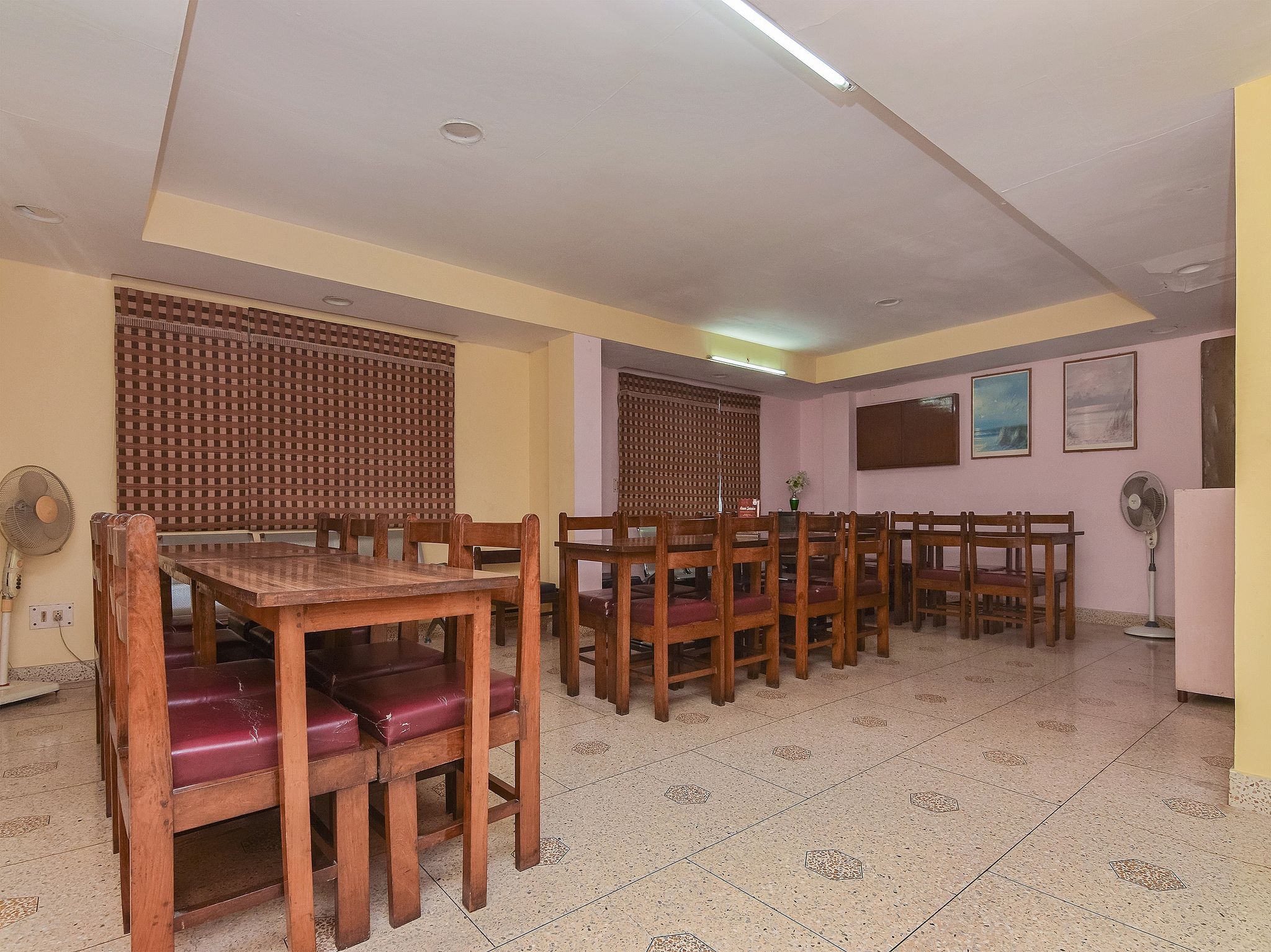 undefined Gautam Hotel 4