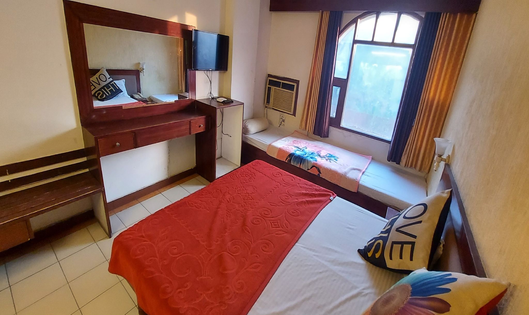 Hotel Aditya
