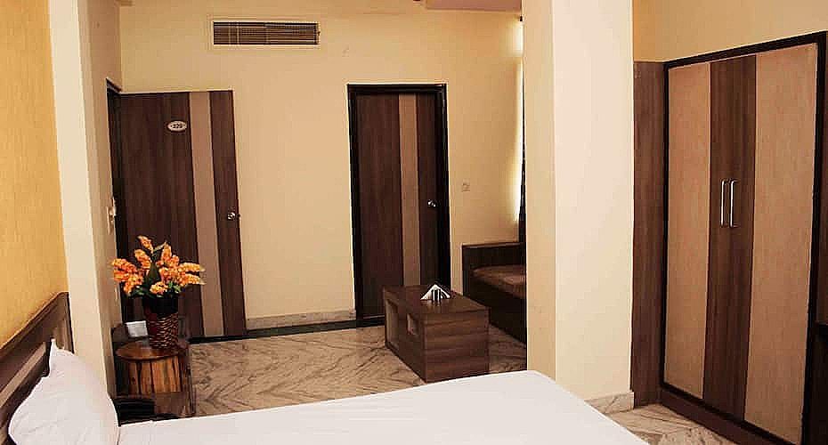 Hotel Siddharth Residency