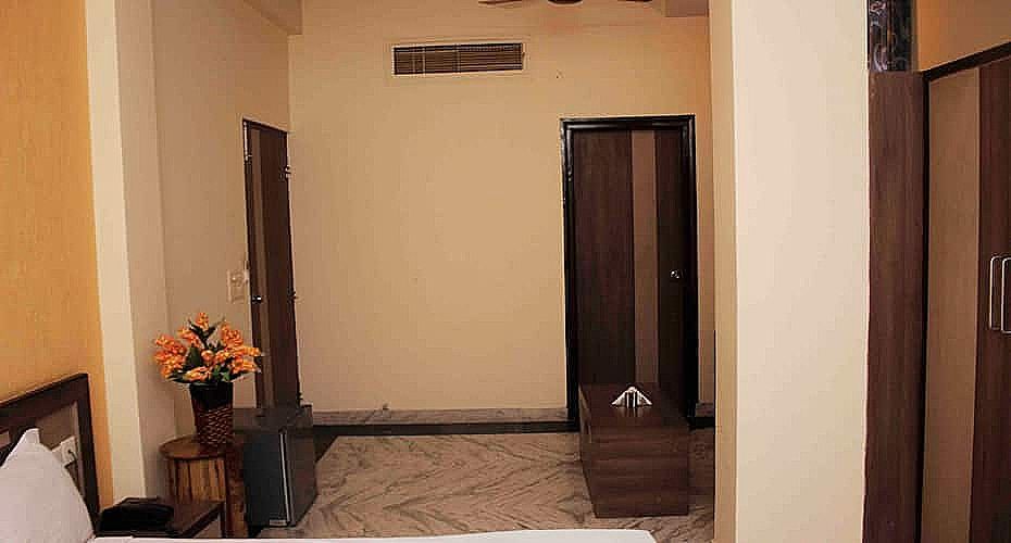 Hotel Siddharth Residency