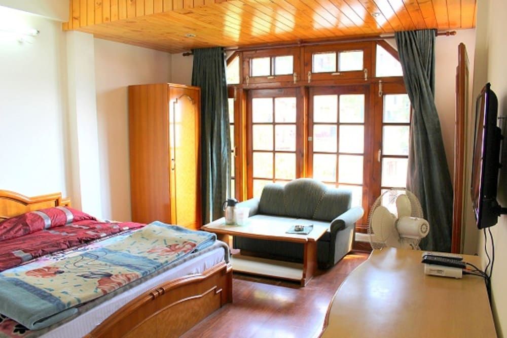 undefined Hotel Kumar's 5