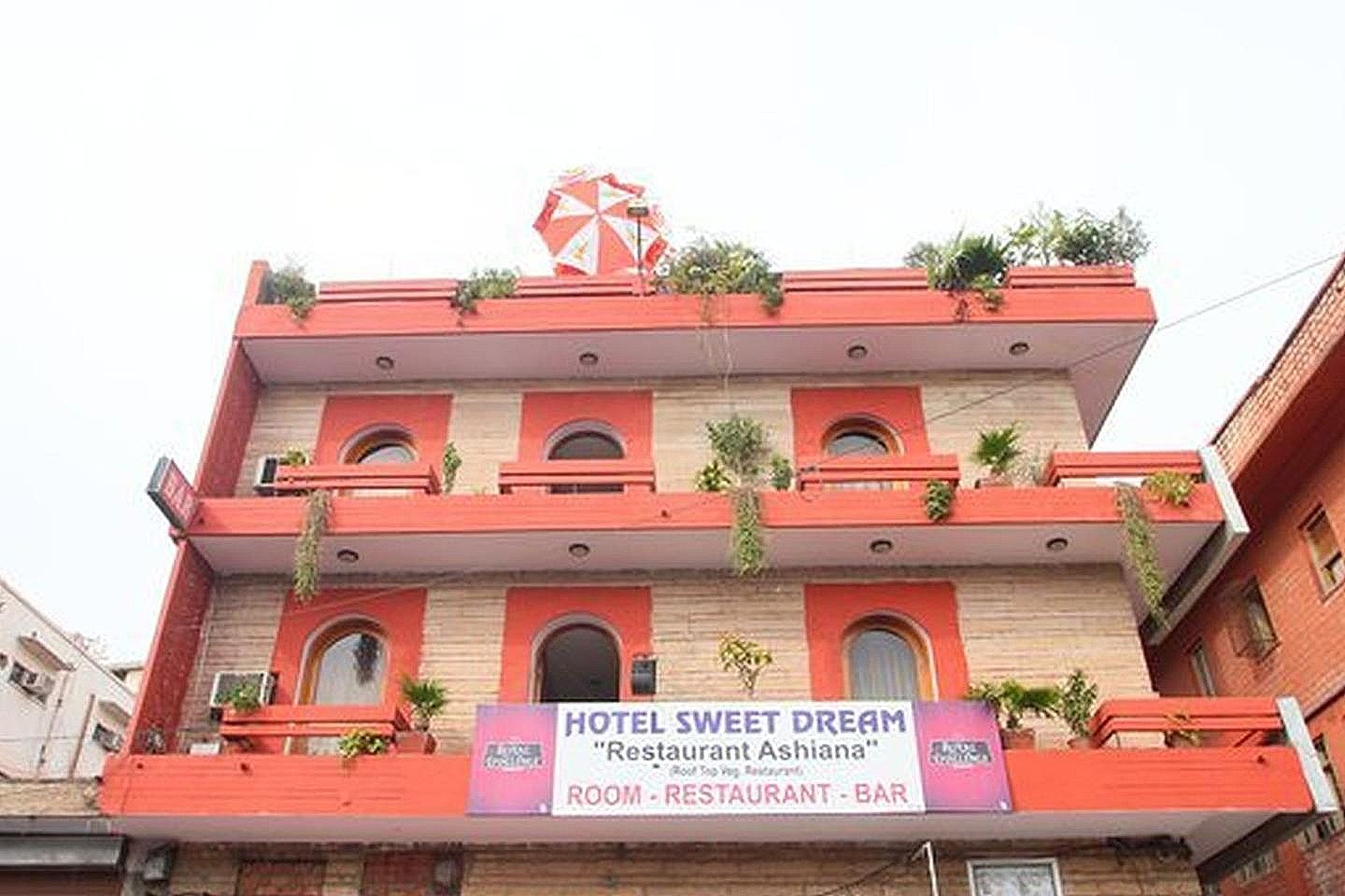 Hotel Exterior