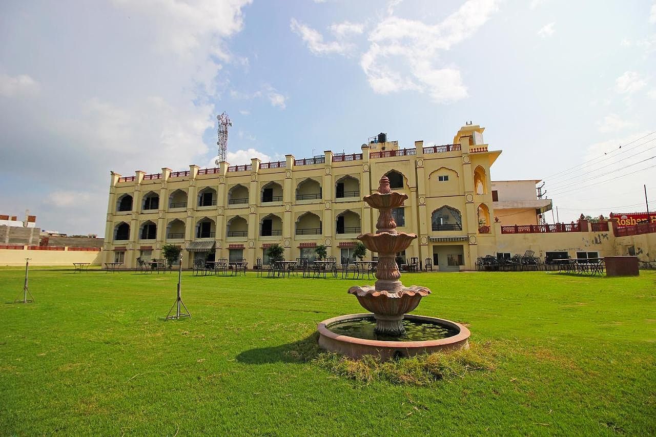 undefined Roshan Haveli Resort 8