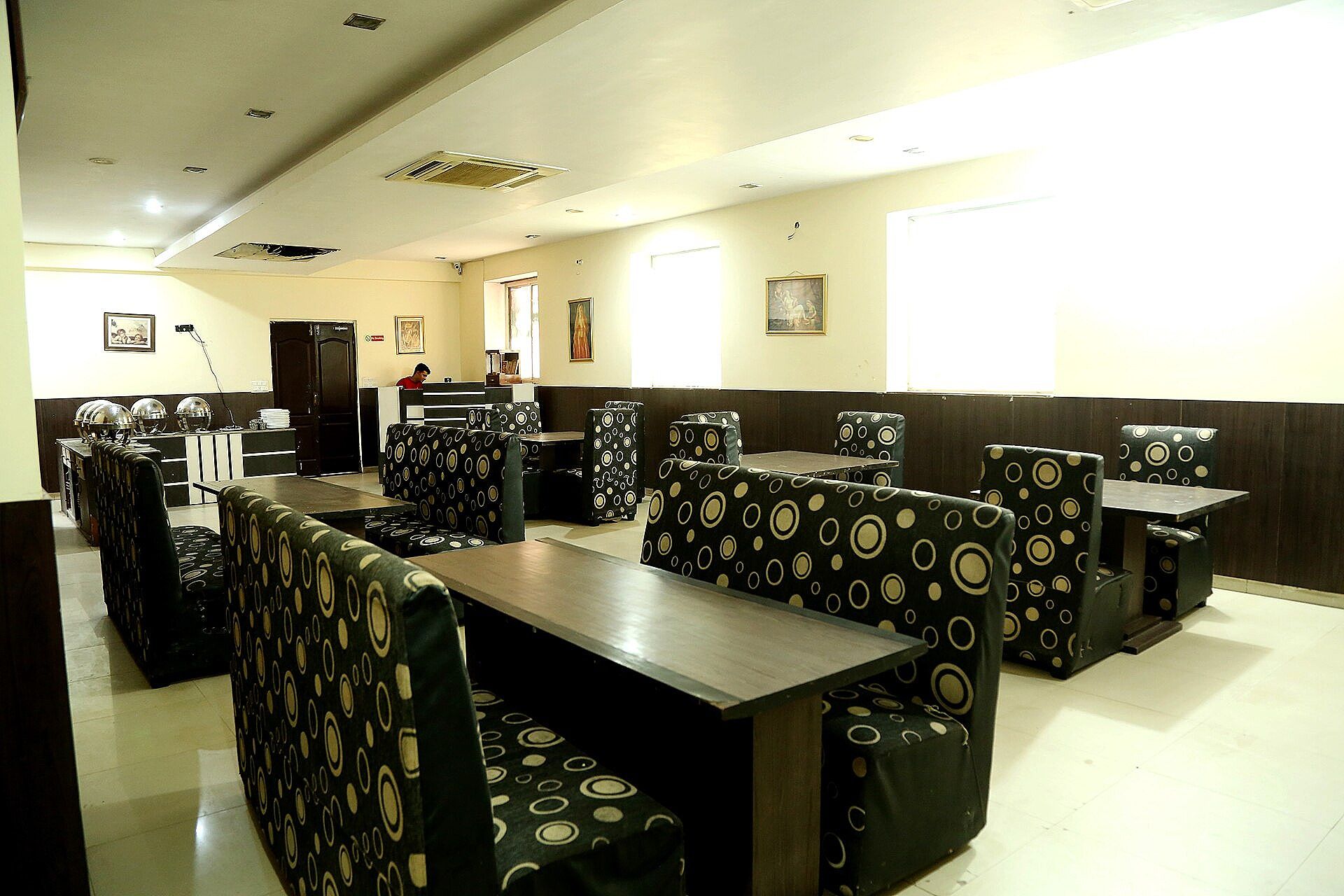 undefined Roshan Haveli Resort 4