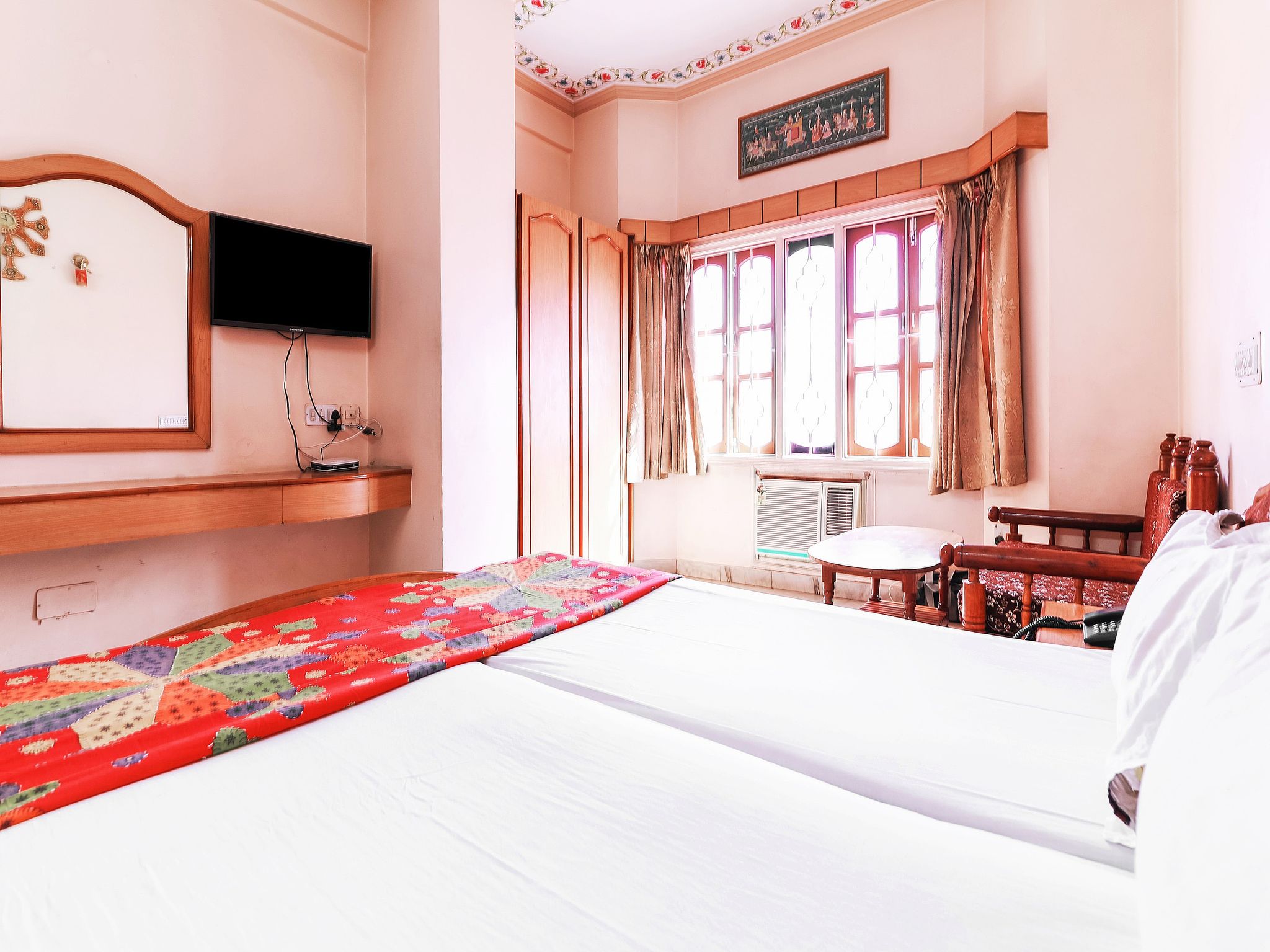 The Xpress A JHM Hotels Deluxe Room 2