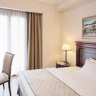 Shivam Hotel Deluxe Room 2