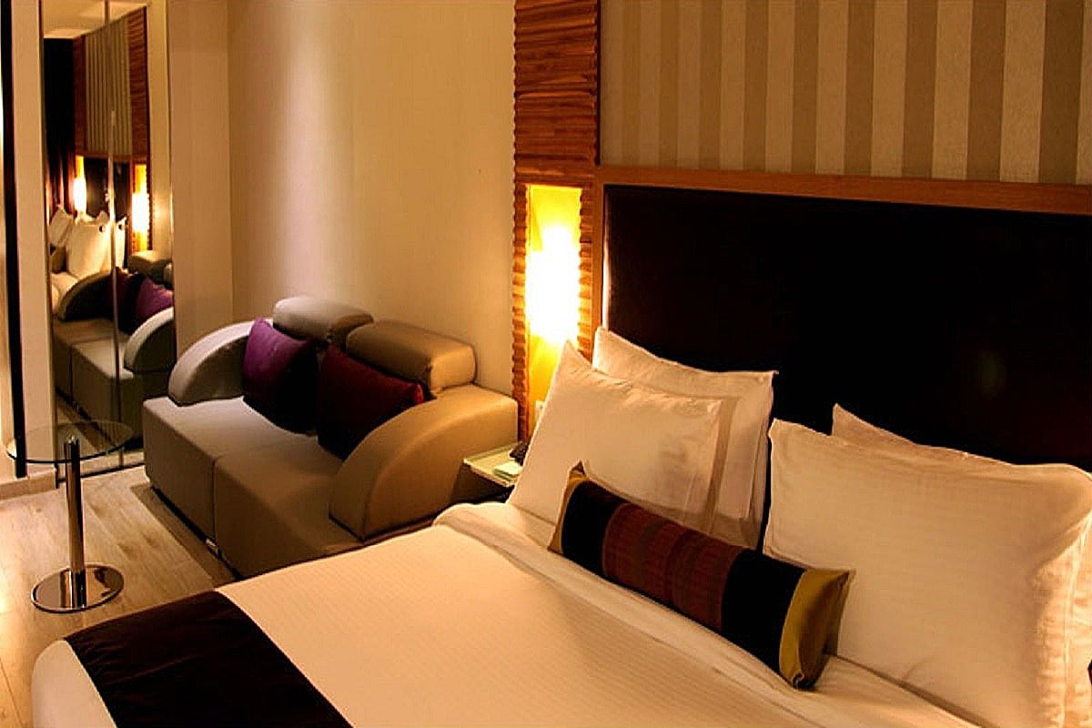 The Purple Leaf Hotel Deluxe Room 2