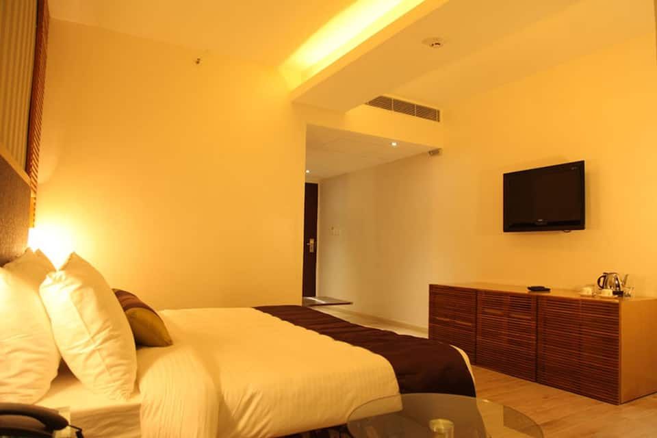 Designer Deluxe Double with Breakfast