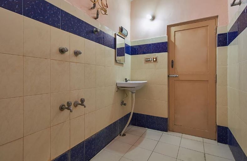 Vinodhara Guest House Non AC Room 4