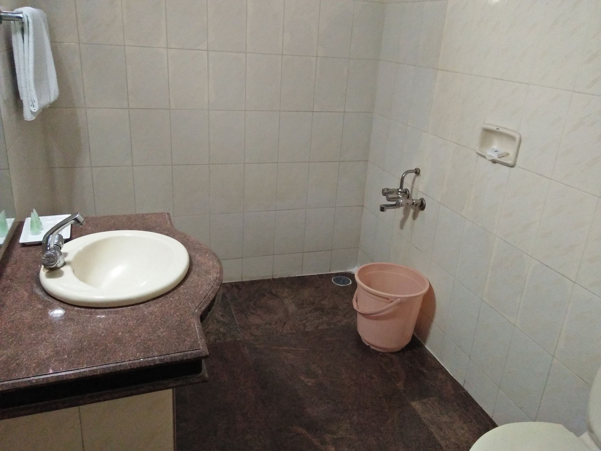 Golden Sun Beach Resort Mahabalipuram Deluxe Double Room 3