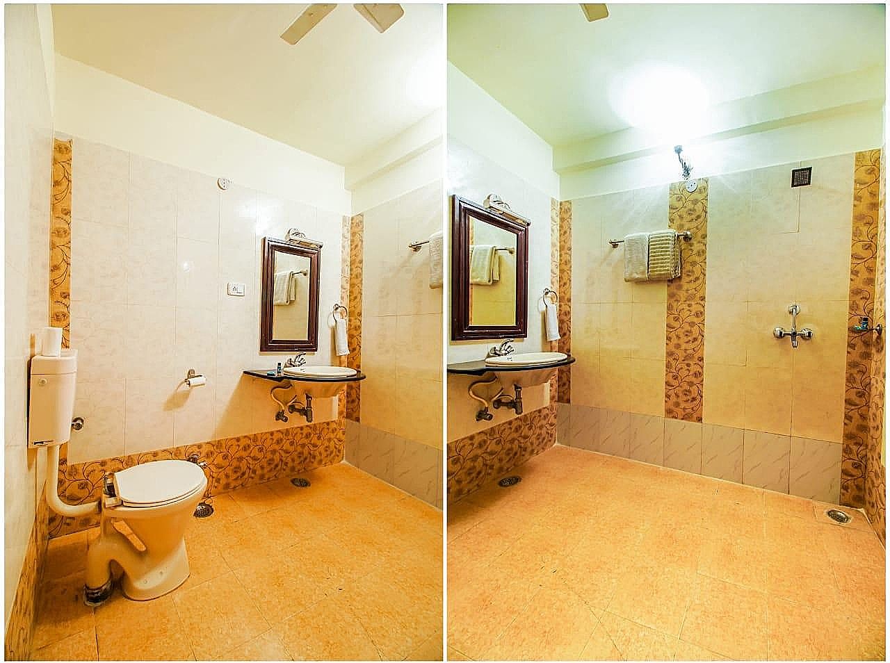 Hotel Utsav Niwas Deluxe Room 2