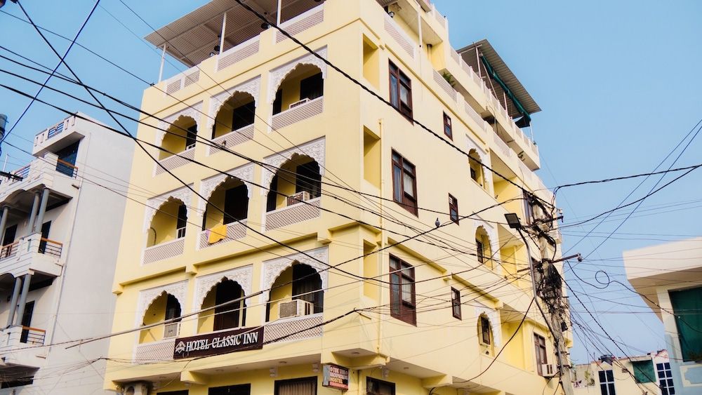 undefined Hotel Classic Inn 2