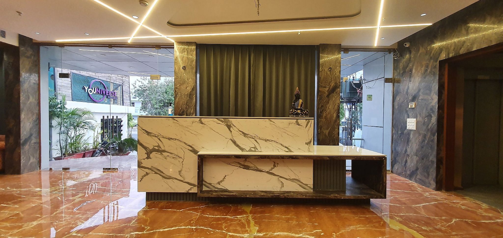 undefined Hotel Royal Empire 2