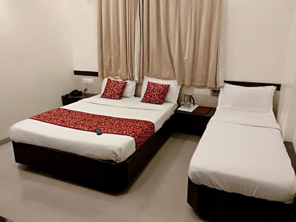 Hotel Sai Grand Castle Inn Standard Triple Room, 1 Bedroom 7
