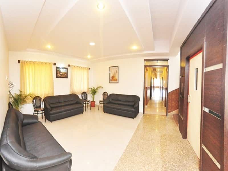 undefined Hotel Sai Grand Castle Inn 4