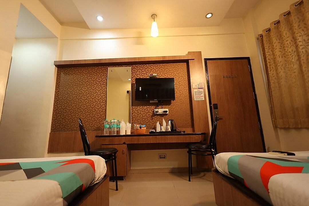 Double Executive Non A/C Room
