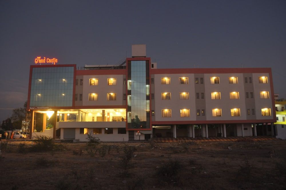 undefined Hotel Sai Grand Castle Inn