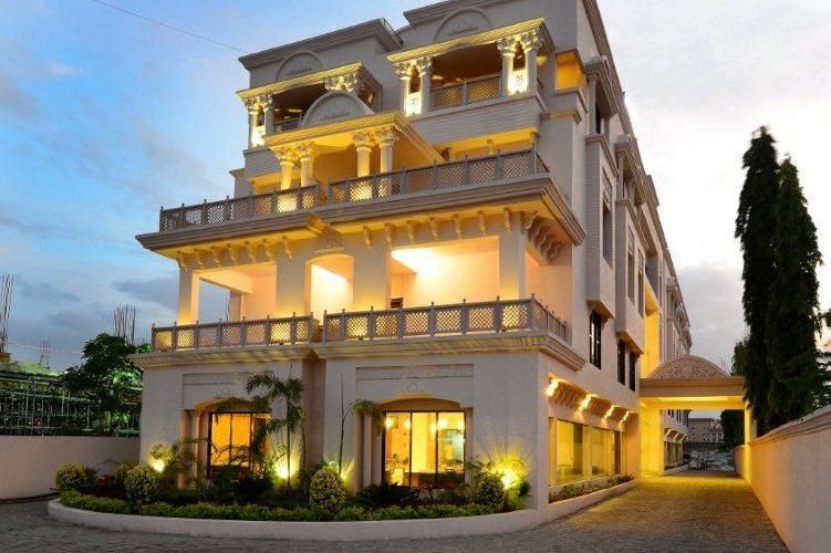undefined JC Castle 8