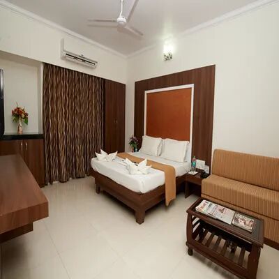 Hotel Sai Sangam DELUXE NON AC ROOM WITH FAN
