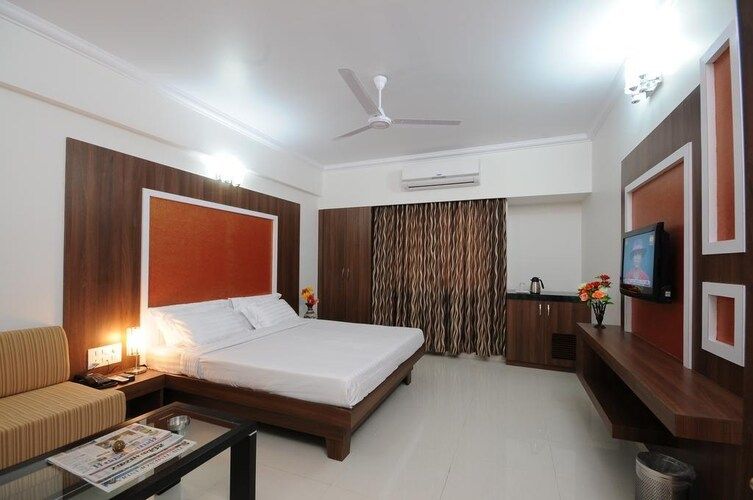 Hotel Sai Sangam Royal Super Deluxe AC 3