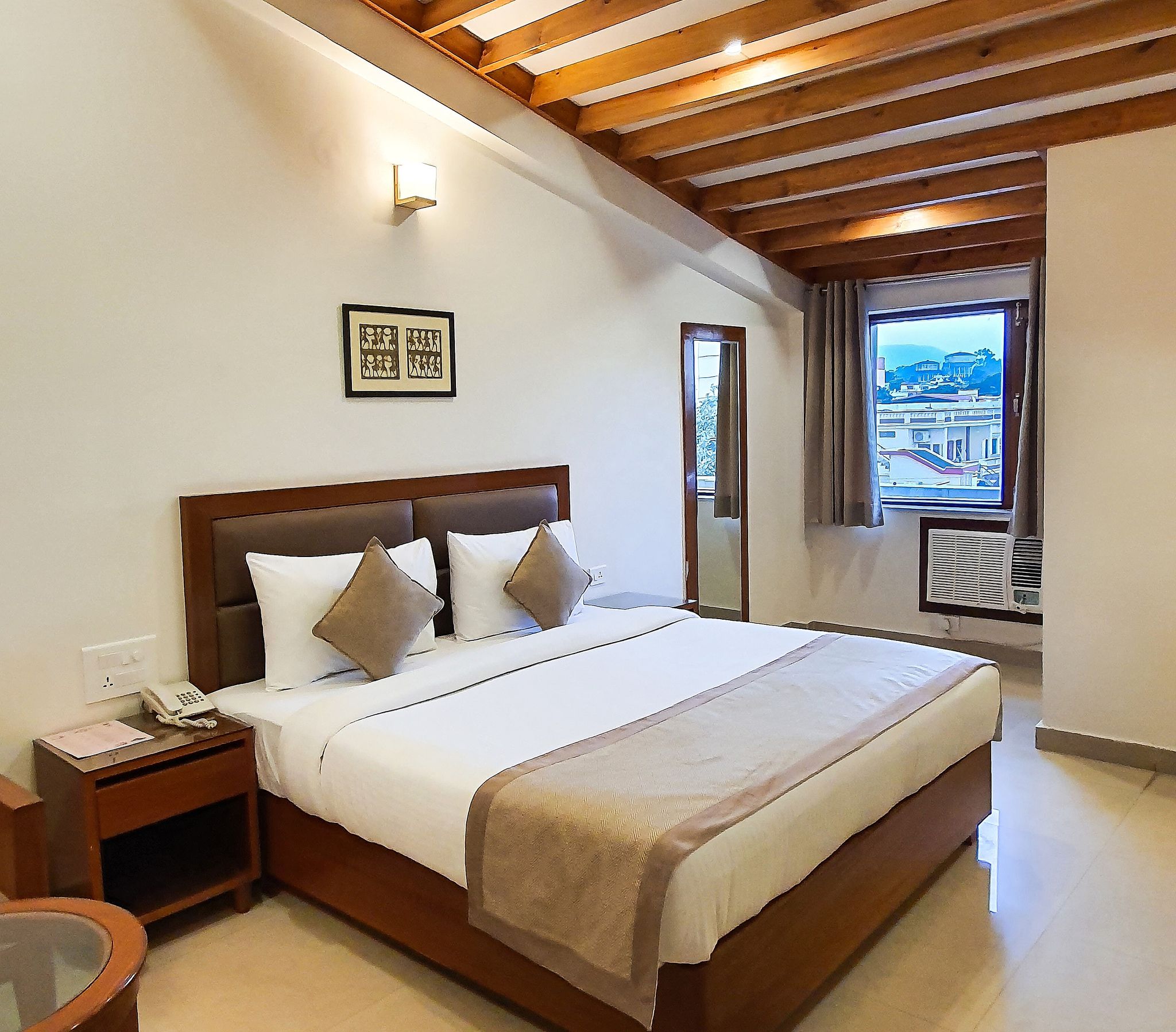Hotel LP Residency Club Room