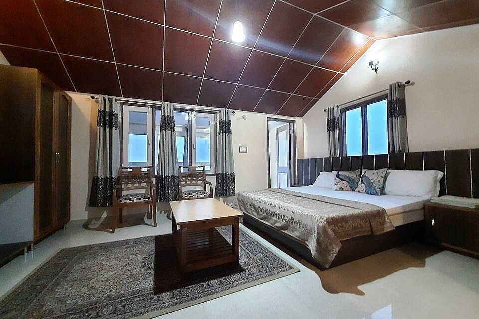 Deluxe Room with Balcony