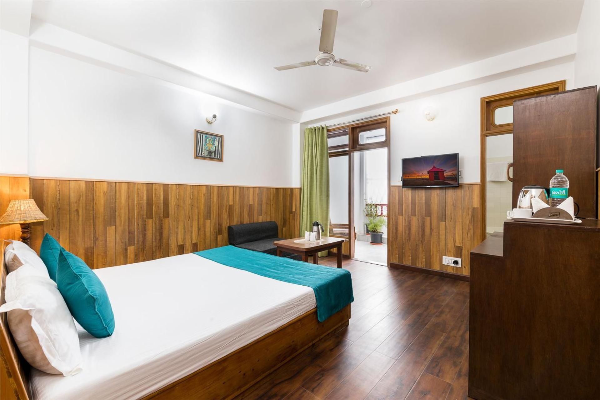 Standard King Room
