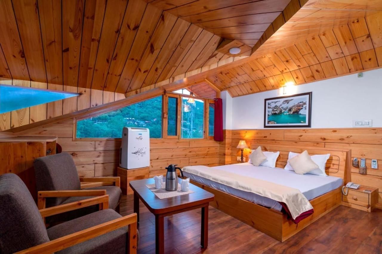 King Room with Mountain View
