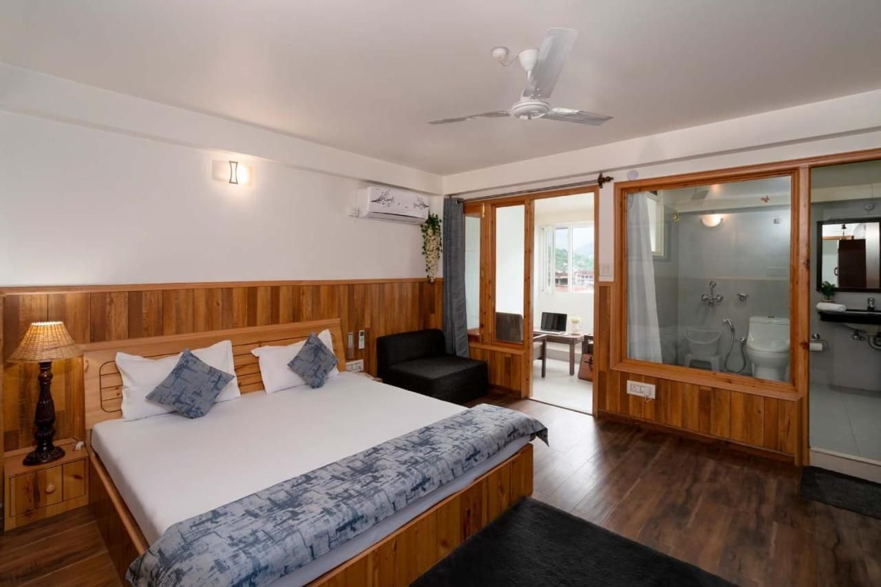 King Room with Balcony