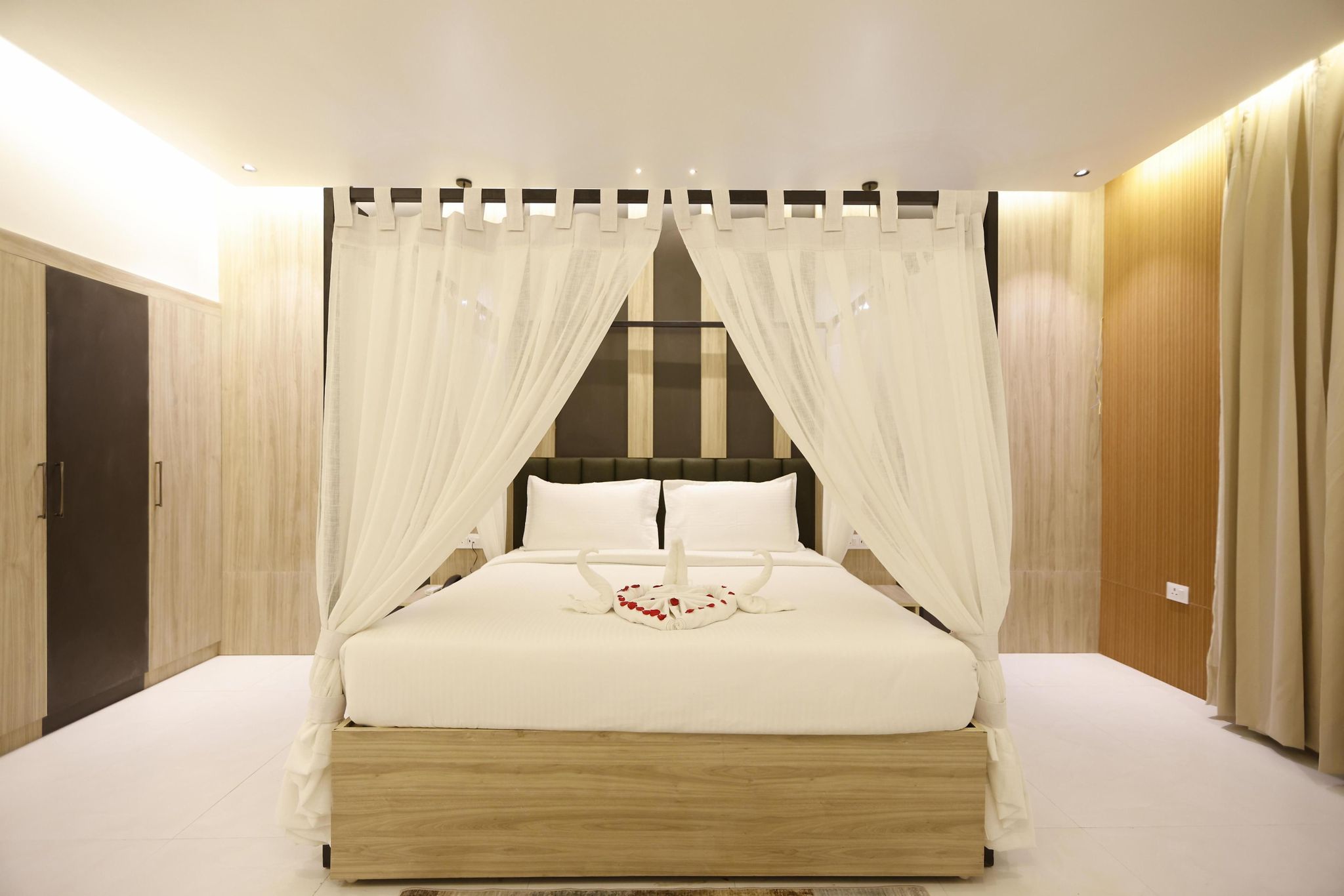 Pride Premier Solitaire Dehradun Superior Room 3