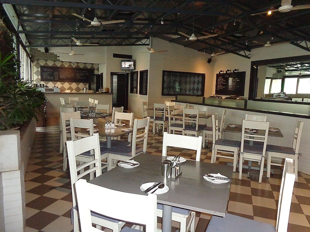 undefined The Urban Hotel 6