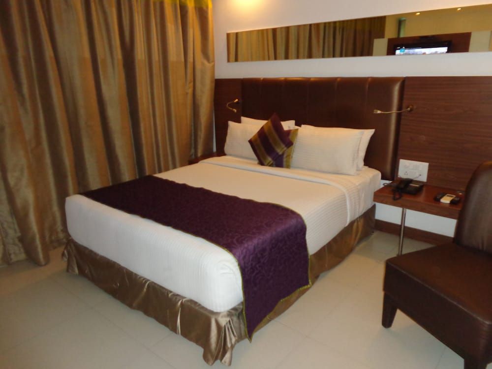 undefined The Urban Hotel 9
