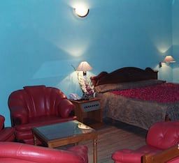 Sarao Hotel Deluxe Premium Double Room