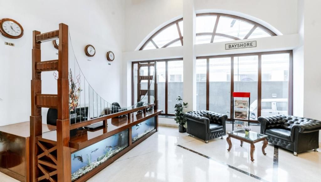 undefined SFO Hotel & Suites