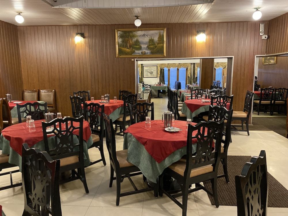 undefined Hotel Glanton Manor 4