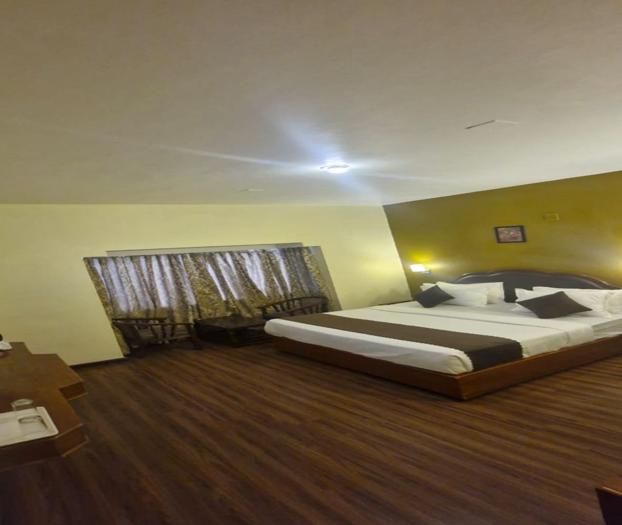 Hotel Glanton Manor Super Deluxe Room 7