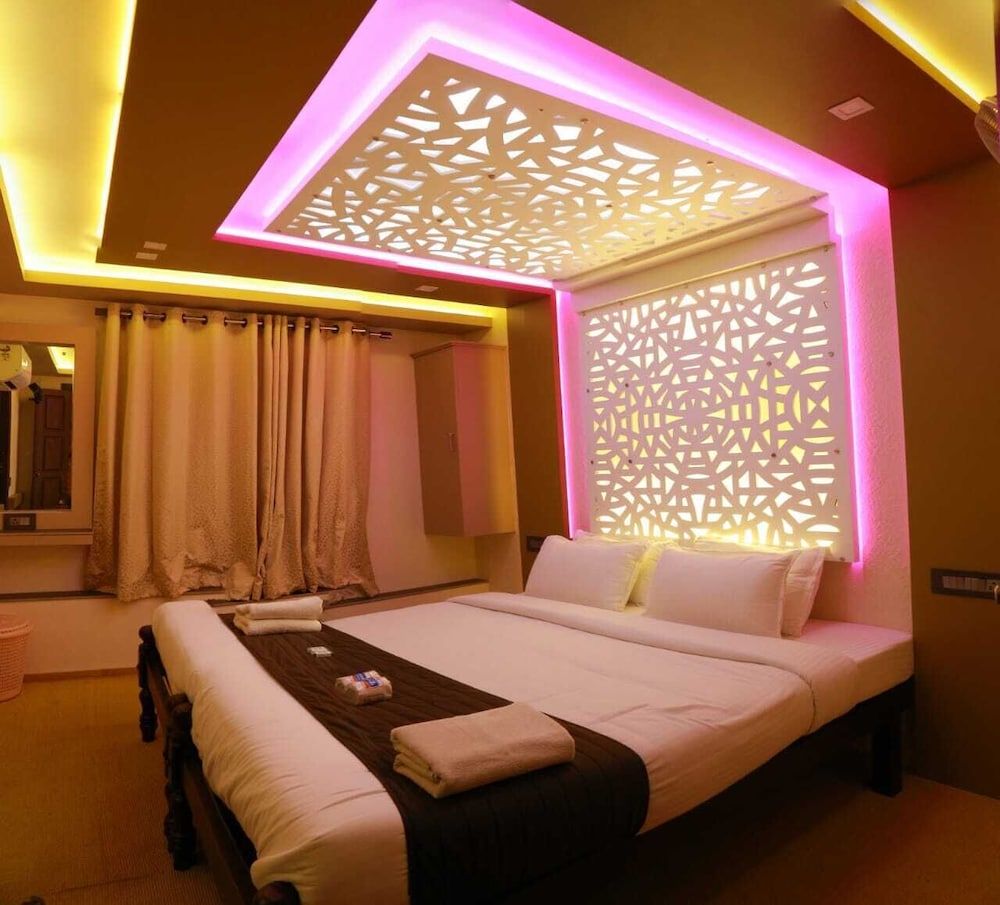 Cosy Houseboat Deluxe Double or Twin Room, 1 Double Bed, Accessible, Lake View 16