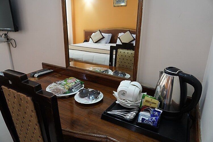 Hotel Madhuvan AC Deluxe Room 2