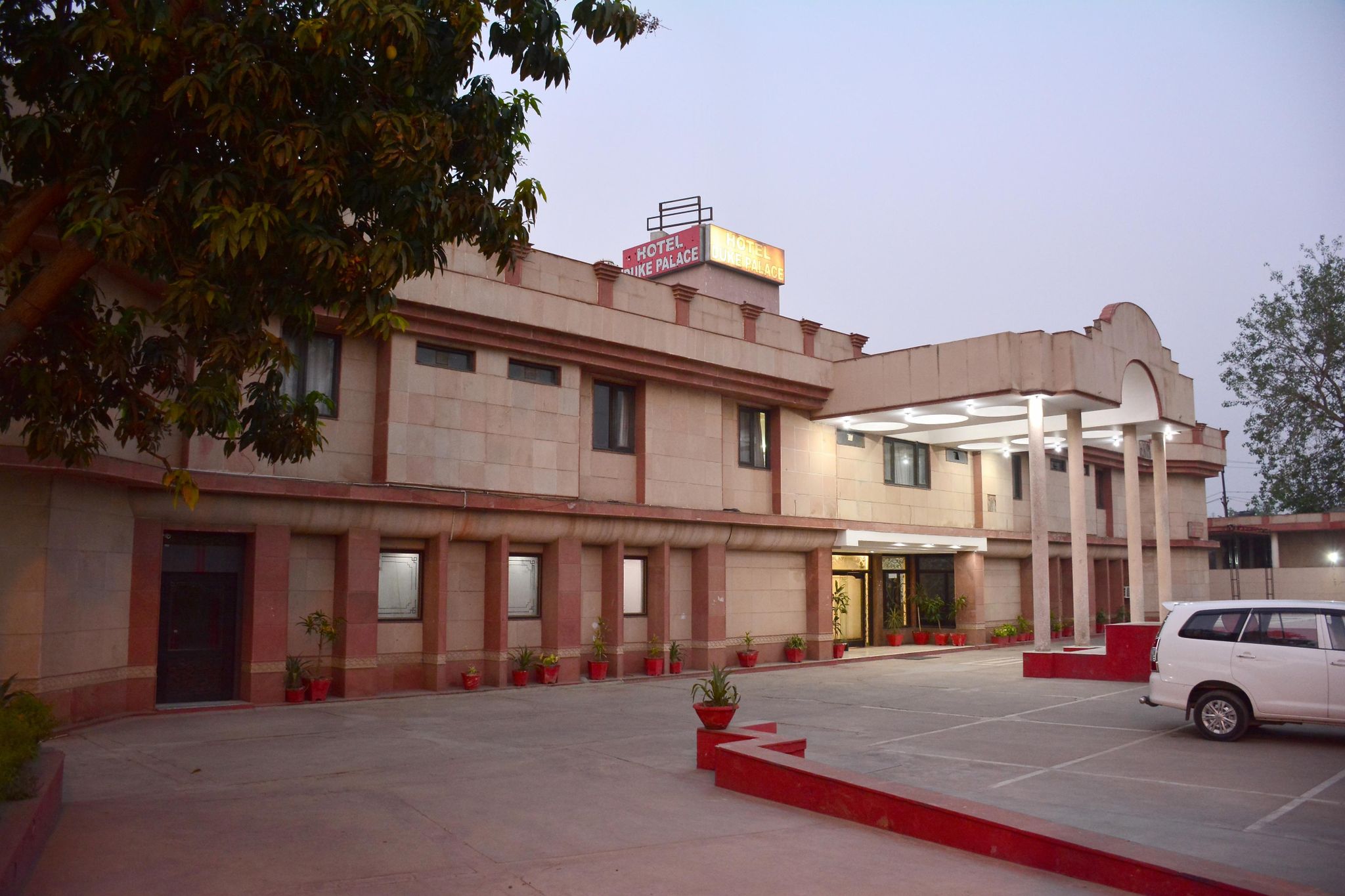 undefined Hotel Duke Palace, Mathura 6