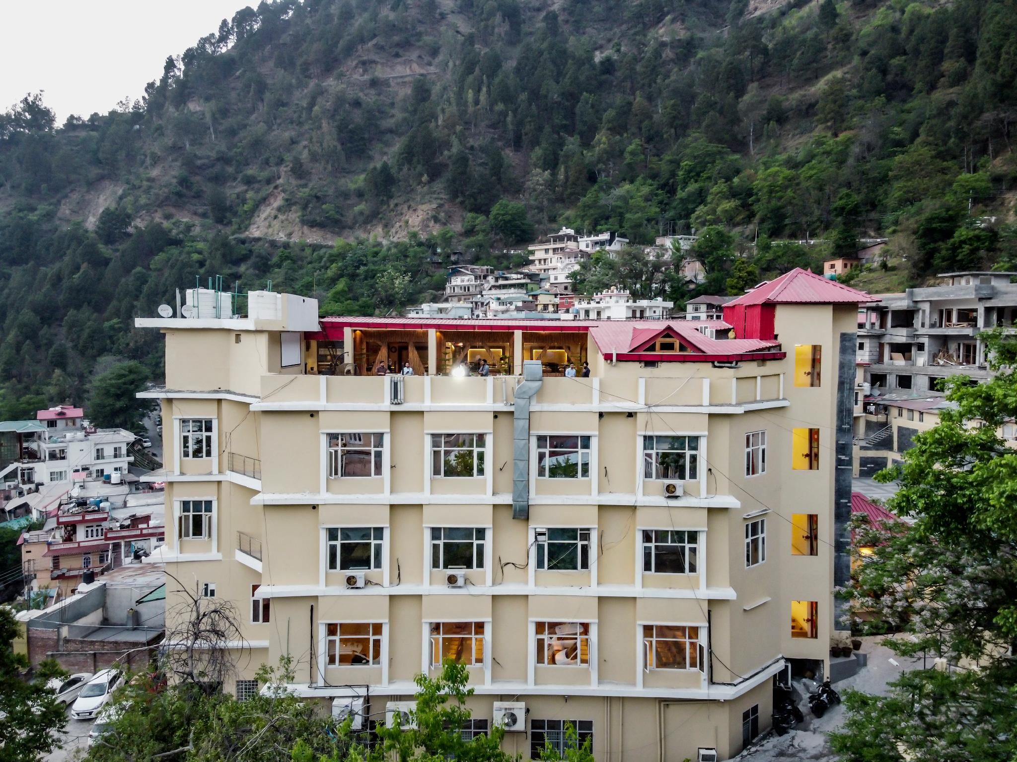 Hotel Ashiana Regency
