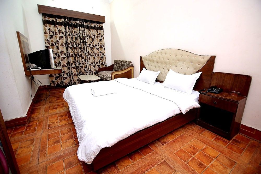 Hotel Midtown Standard Non AC Room 10